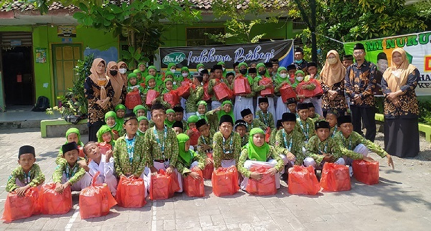 Indahnya Berbagi